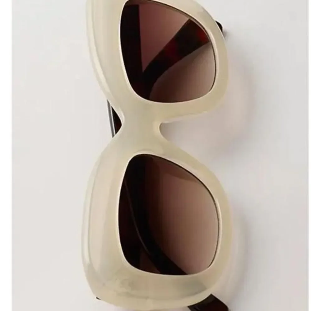 Free People Cat Eye Sunglasses Cream Brown Tortoise Shell Oversized NEW NWT